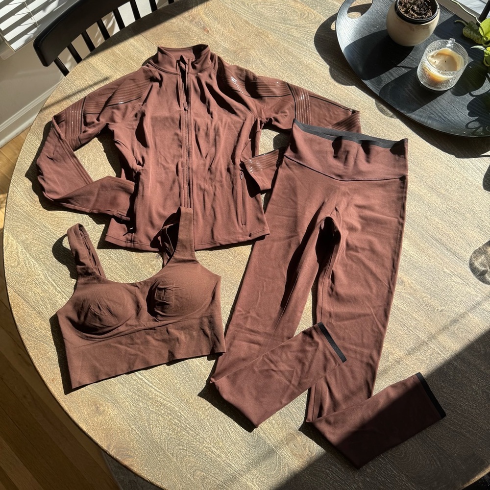 VSX Maroon Leggings with Silver Accents